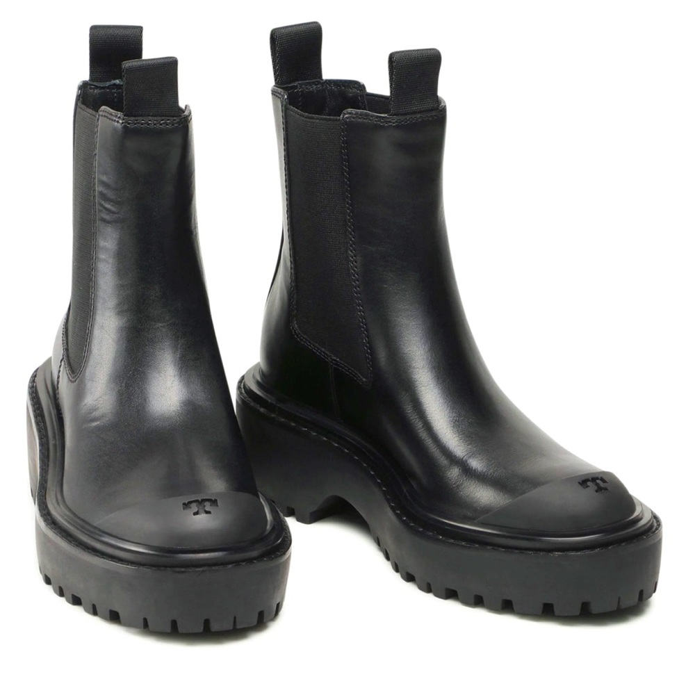 Tory Burch Chelsea lug boots